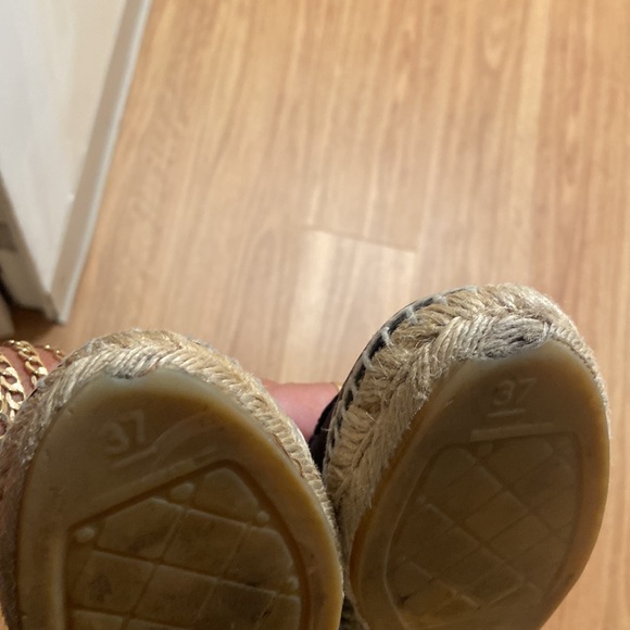 Authentic, Chanel shoes - Picture 9 of 13